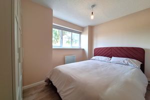Bedroom - click for photo gallery